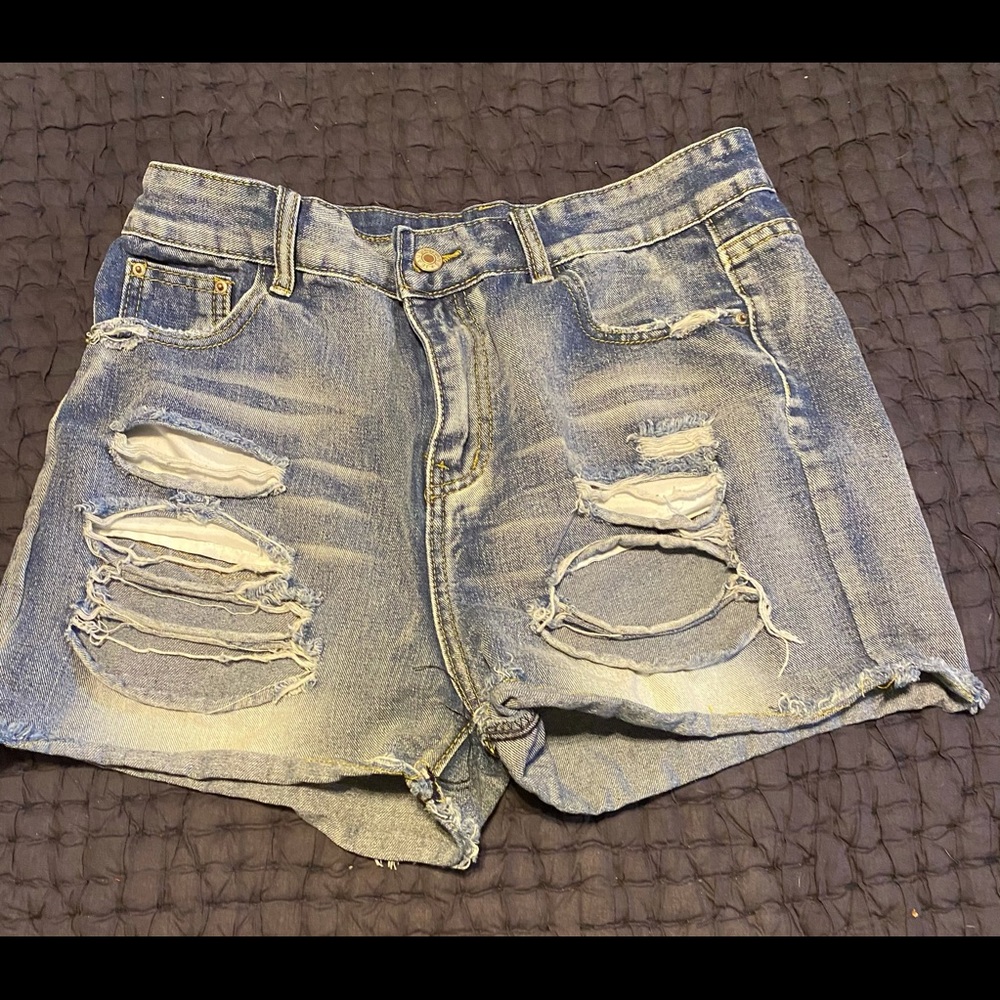 Ripped Jean shorts